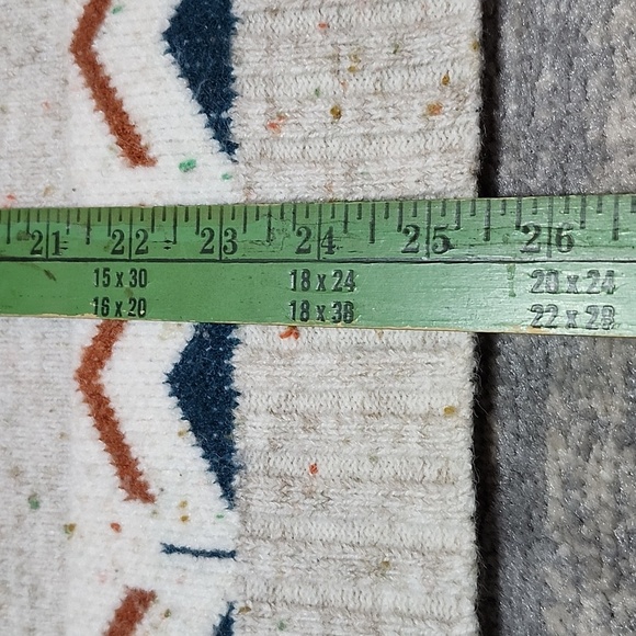 VANILLA BAY SPECKLED AZTEC DESIGN COUNTY WARM & COZY SWEATER - Picture 8 of 13